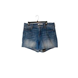 Torrid Mid Rise 5 Pocket Denim Shorts Size 16‎